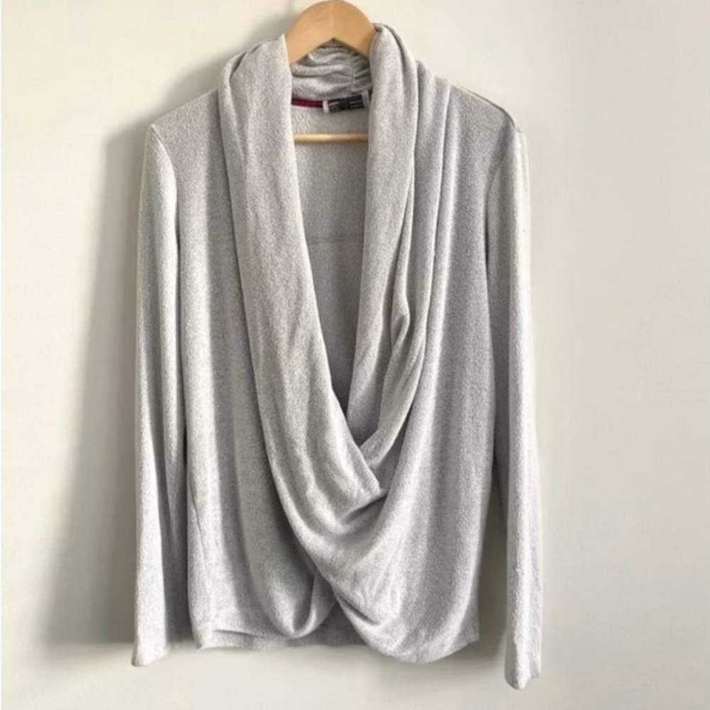 Anthropologie sweater size small